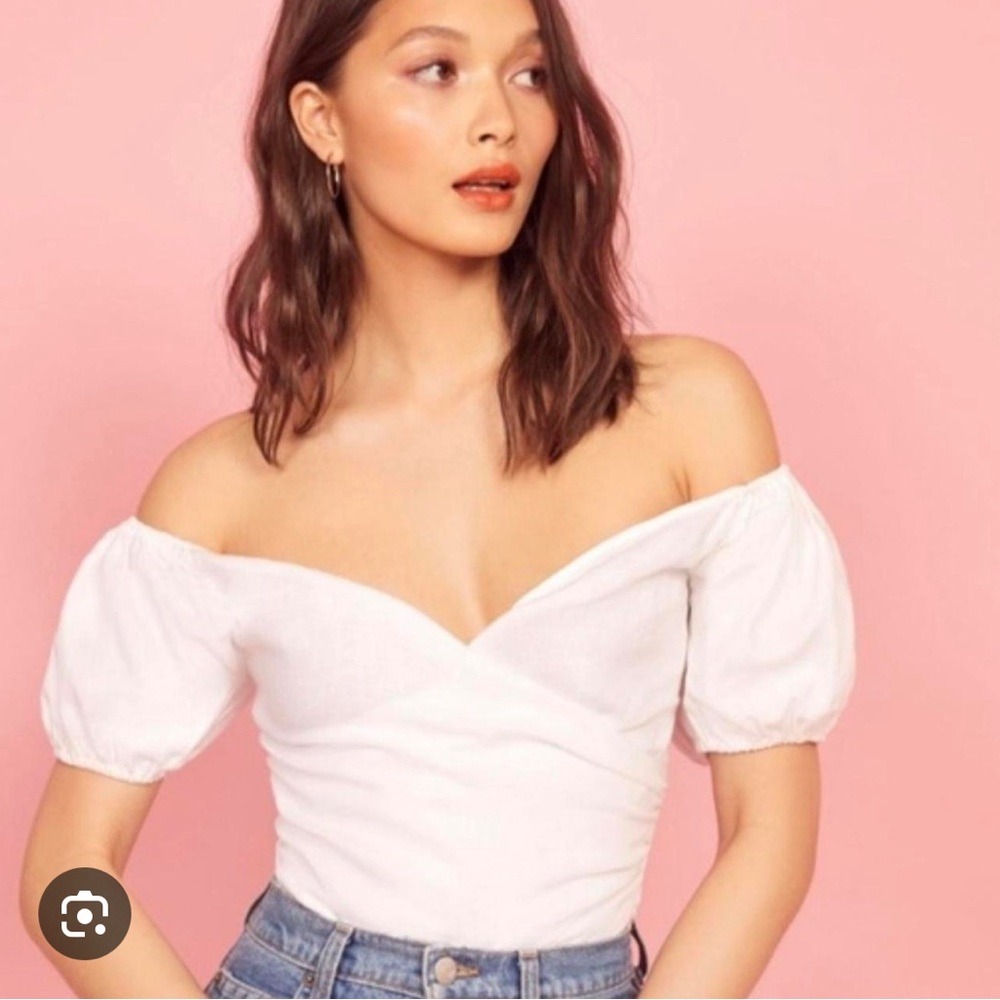 NWT reformation Framboise 100% linen white top